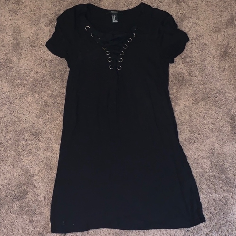 🤩FOREVER 21 SHORT SLEEVE T-SHIRT DRESS